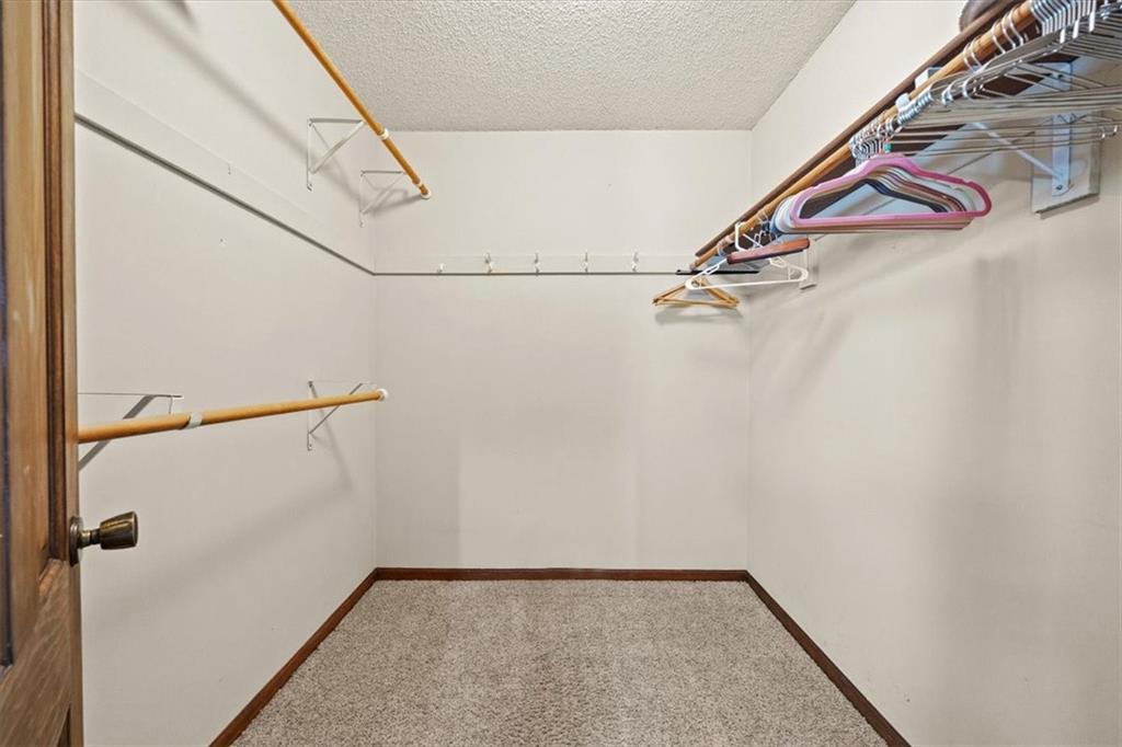 Homes for Sale in Parkville, MO 64152 | 6532 NW Melody Court