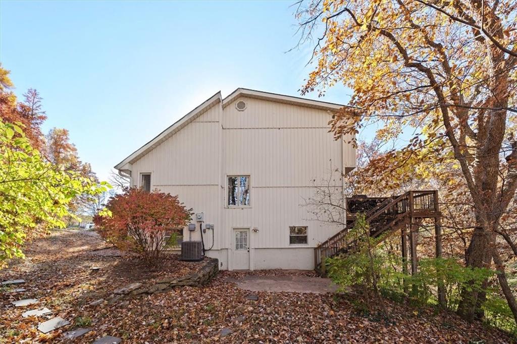 Homes for Sale in Parkville, MO 64152 | 6532 NW Melody Court