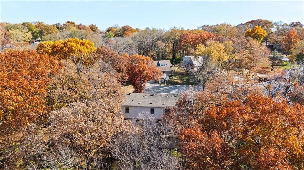 Homes for Sale in Parkville, MO 64152 | 6532 NW Melody Court