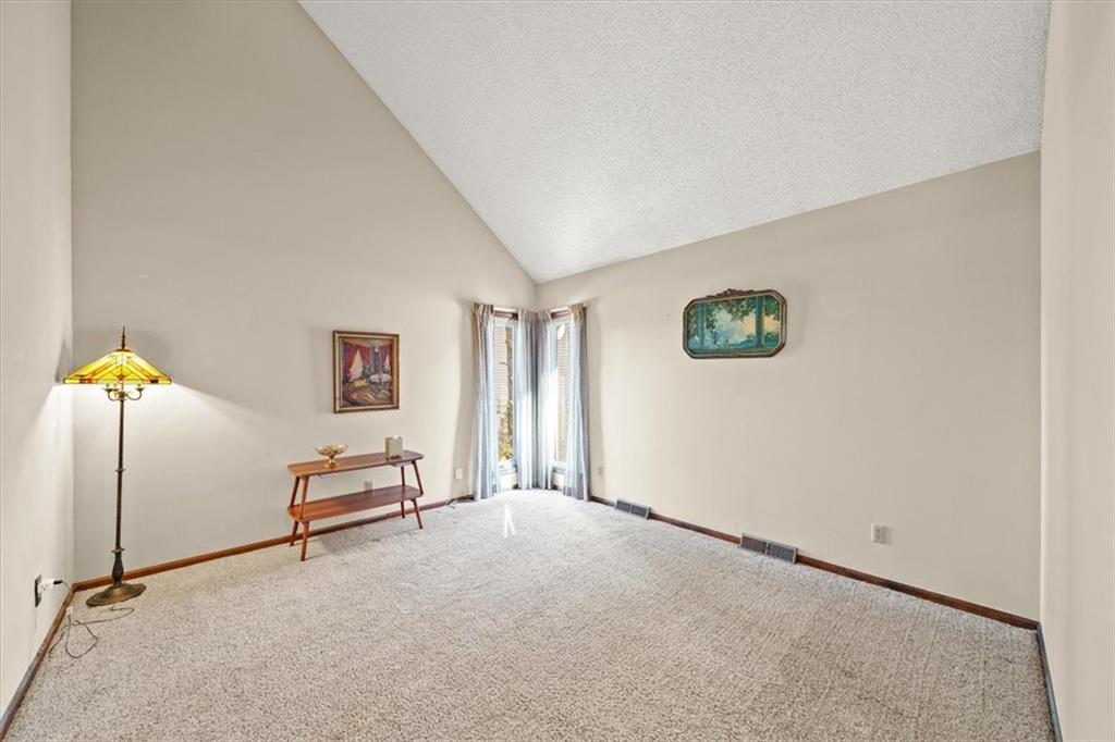 Homes for Sale in Parkville, MO 64152 | 6532 NW Melody Court