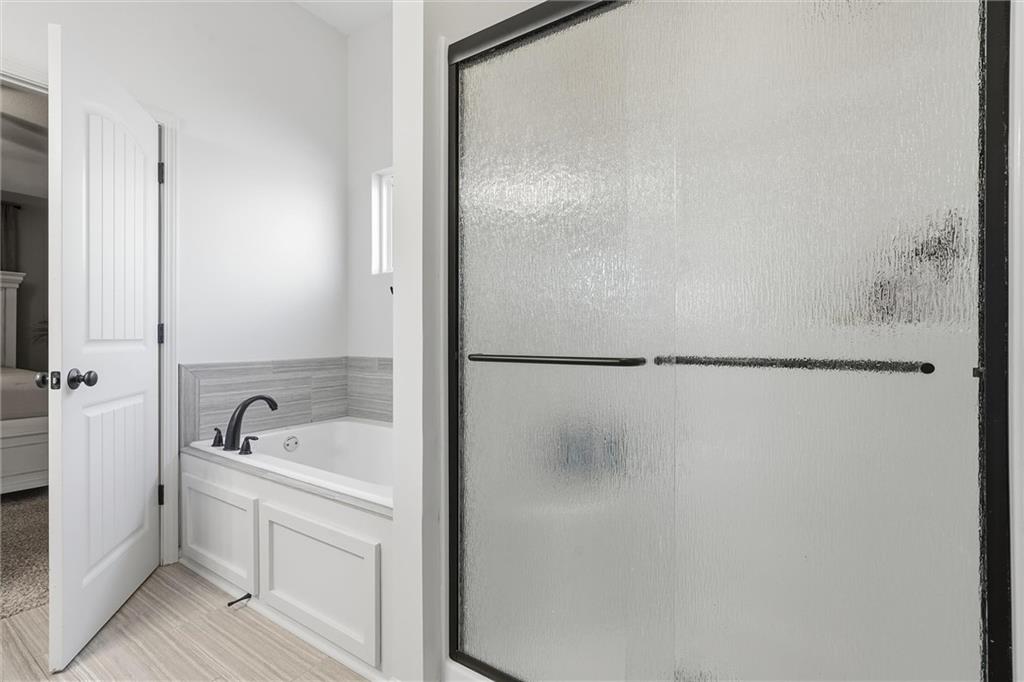 Homes for Sale in Kansas City, MO 64156 | 10020 N Lawn Avenue