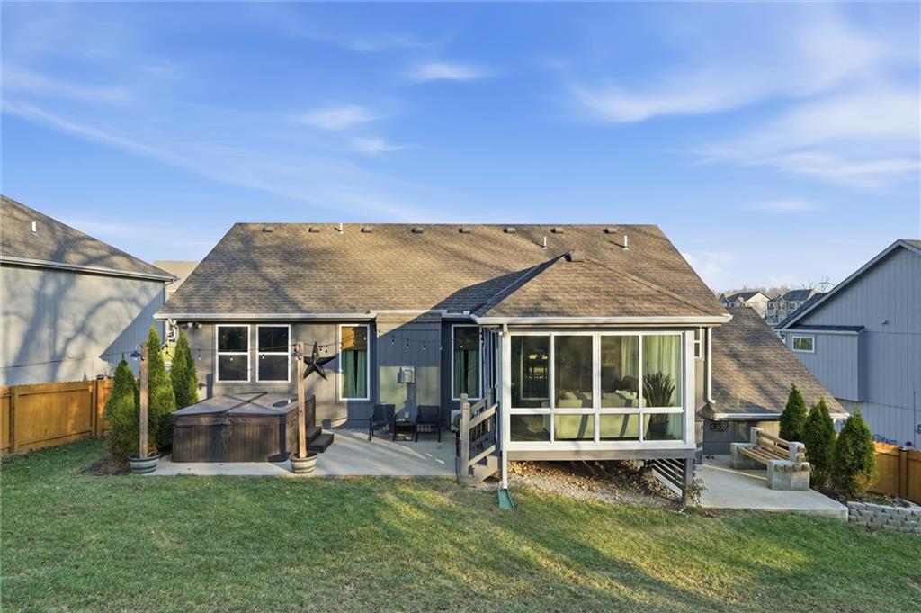 Homes for Sale in Kansas City, MO 64156 | 10020 N Lawn Avenue