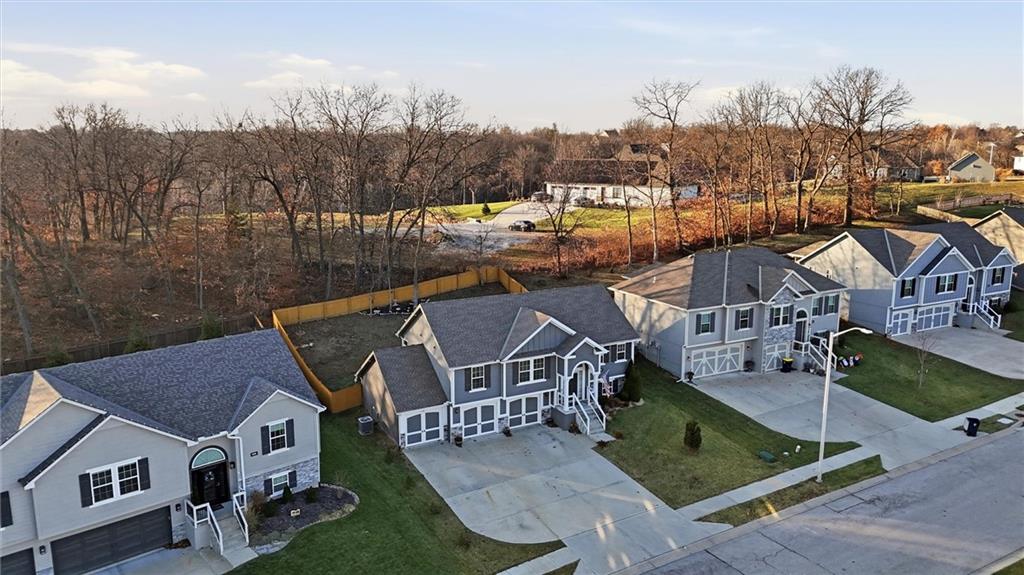 Homes for Sale in Kansas City, MO 64156 | 10020 N Lawn Avenue