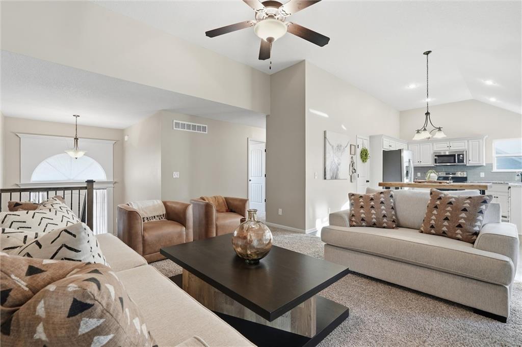 Homes for Sale in Kansas City, MO 64156 | 10020 N Lawn Avenue