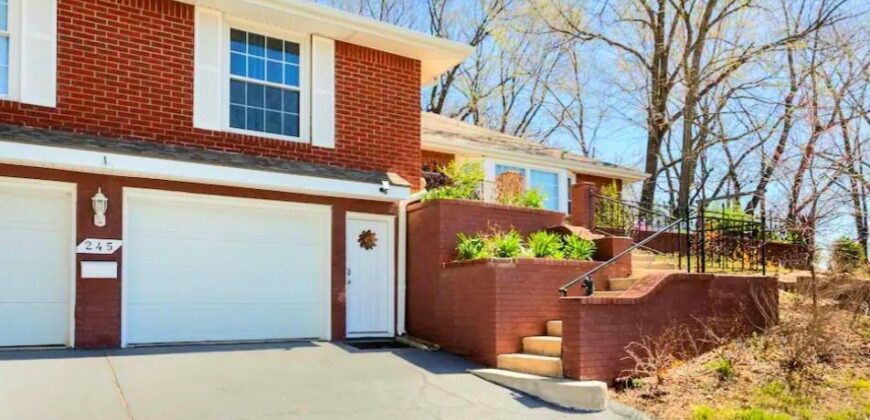 Homes for Sale in Liberty, MO 64068 | 245 N Main Street