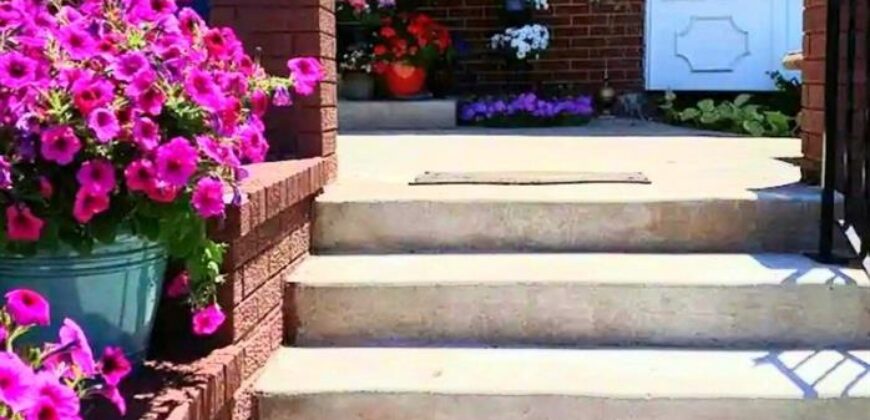 Homes for Sale in Liberty, MO 64068 | 245 N Main Street