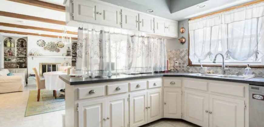 Homes for Sale in Liberty, MO 64068 | 245 N Main Street