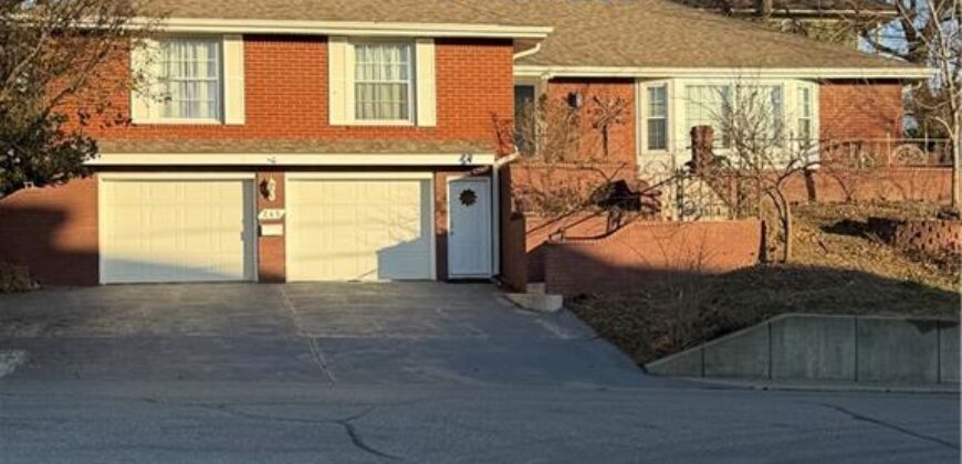 Homes for Sale in Liberty, MO 64068 | 245 N Main Street