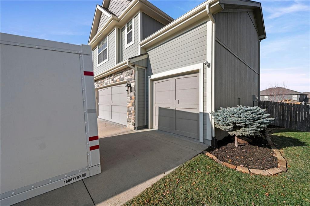 Homes for Sale in Kansas City, MO 64157 | 8100 NE 102nd Street