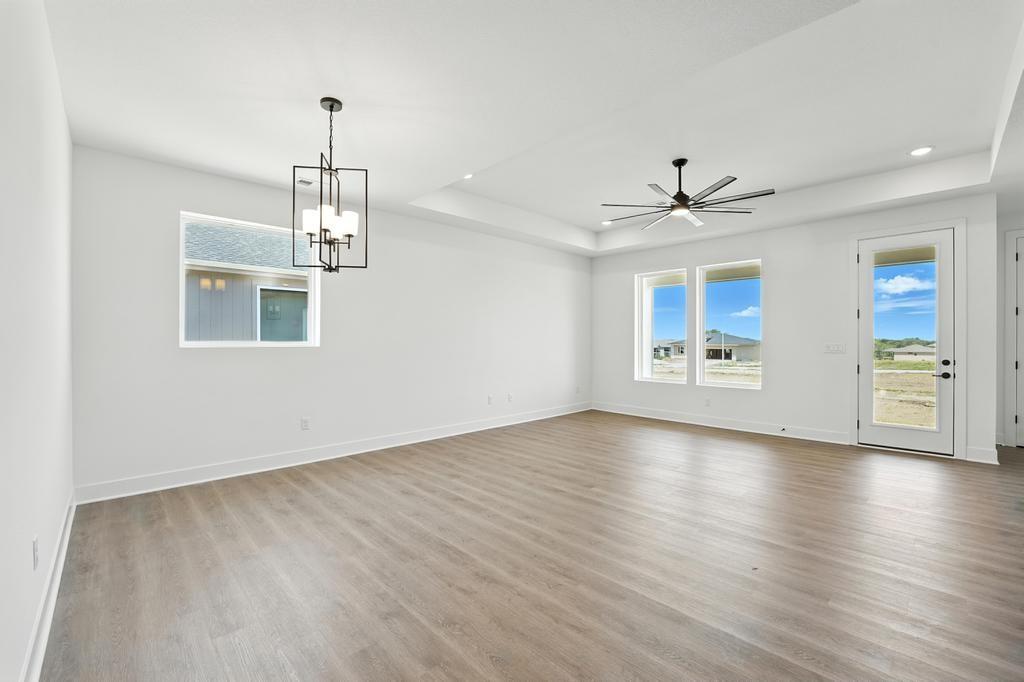 Homes for Sale in Kansas City, MO 64155 | 1611 NW 105th Terrace