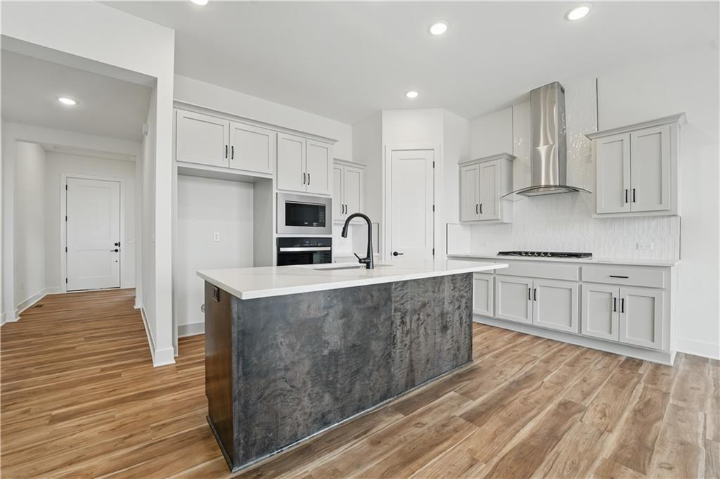 Homes for Sale in Kansas City, MO 64155 | 1615 NW 105th Terrace