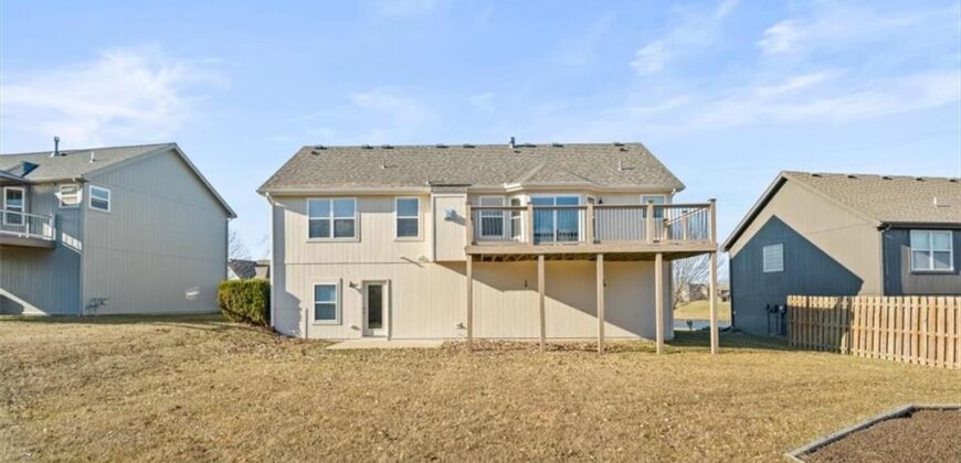 Homes for Sale in Kansas City, MO 64155 | 1015 NW 91 Terrace