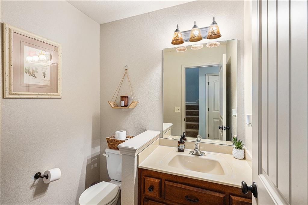 Homes for Sale in Kansas City, MO 64156 | 11684 N Ewing Avenue