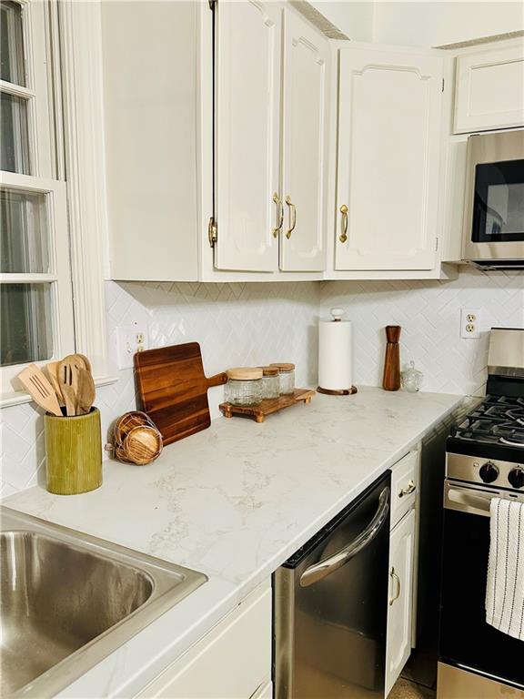 Homes for Sale in Kansas City, MO 64118 | 301 NW 81st Street