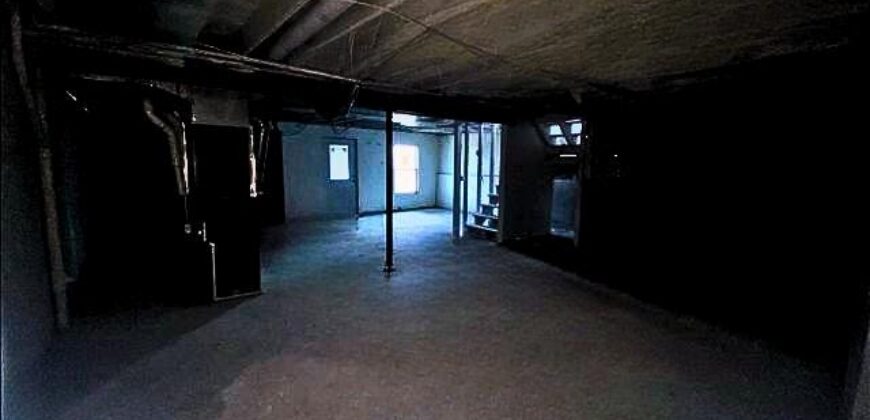 Homes for Sale in Kansas City, MO 64154 | 8547 N Robinhood Avenue