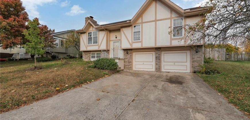 Homes for Sale in Pleasant Valley, MO 64068 | 6807  T Gabbert Drive