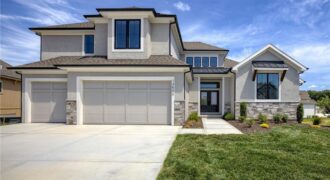 Homes for Sale in Parkville, MO 64152 | 13504  Terrace Park Drive