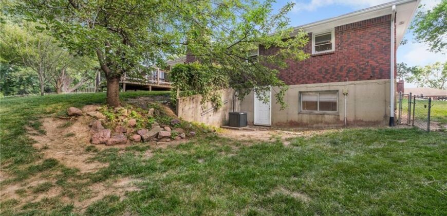 Homes for Sale in Platte City, MO 64079 | 38  Hillcrest Drive