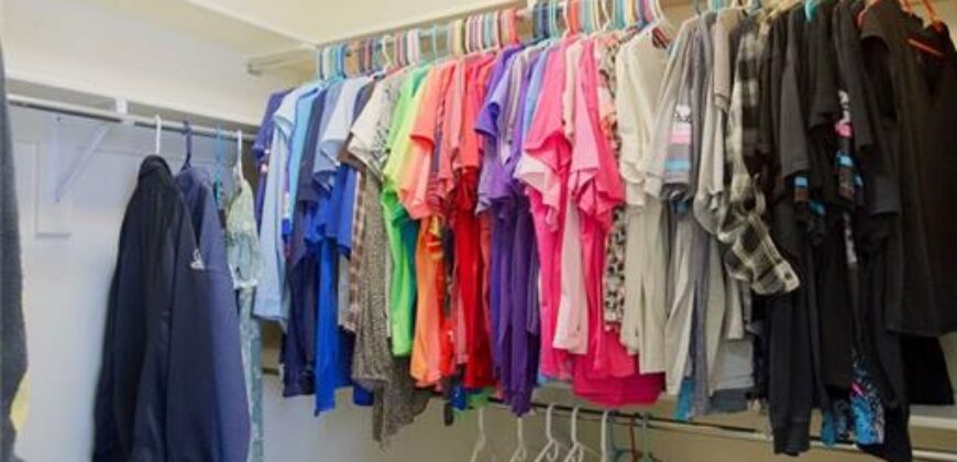 Homes for Sale in Smithville, MO 64089 | 18406  Rock Ridge North