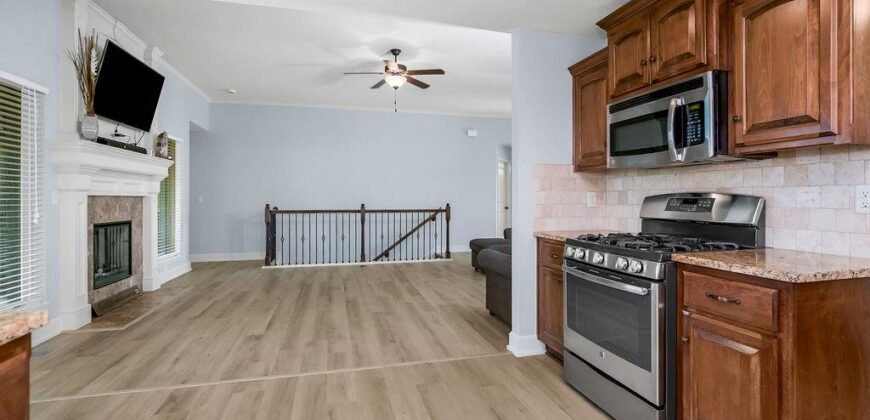 Homes for Sale in Smithville, MO 64089 | 18406  Rock Ridge North