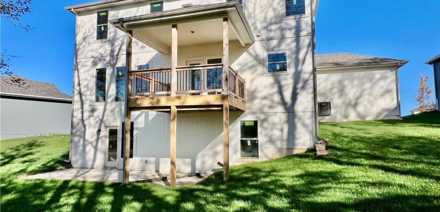 Homes for Sale in Liberty, MO 64068 | 1929  Longview Drive