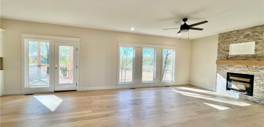 Homes for Sale in Liberty, MO 64068 | 1929  Longview Drive