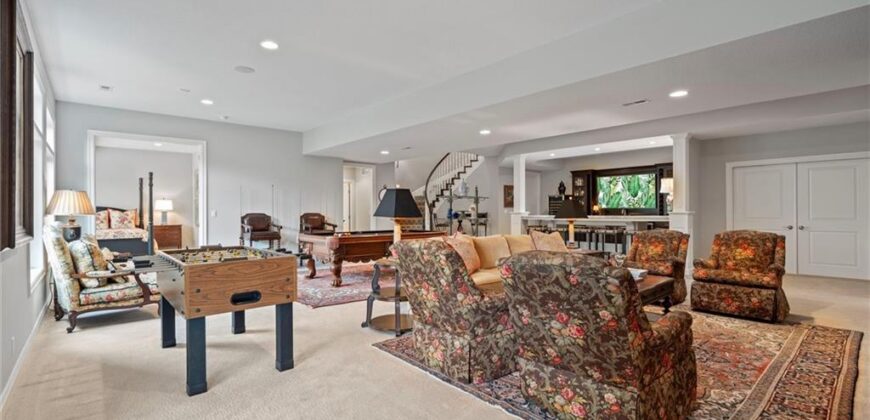 Homes for Sale in Parkville, MO 64152 | 6325  Edgewater Drive