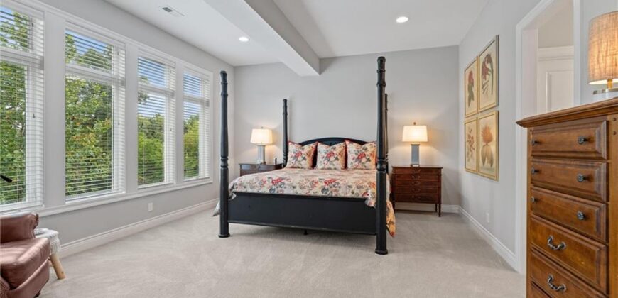 Homes for Sale in Parkville, MO 64152 | 6325  Edgewater Drive