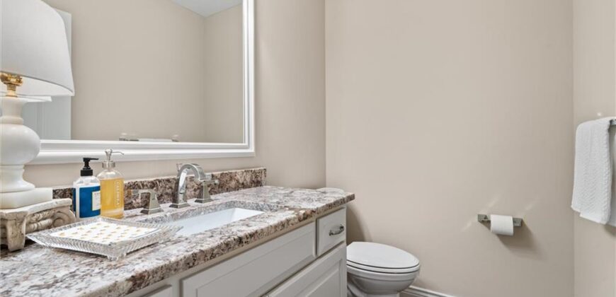 Homes for Sale in Parkville, MO 64152 | 6325  Edgewater Drive