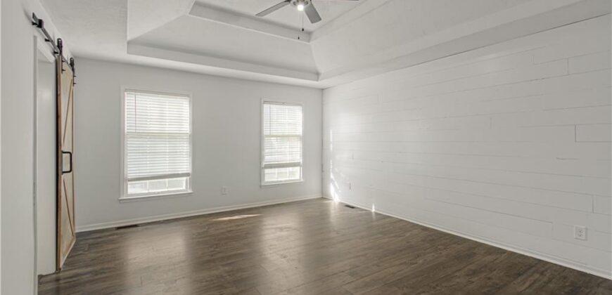 Homes for Sale in Liberty, MO 64068 | 1323  Amesbury Avenue