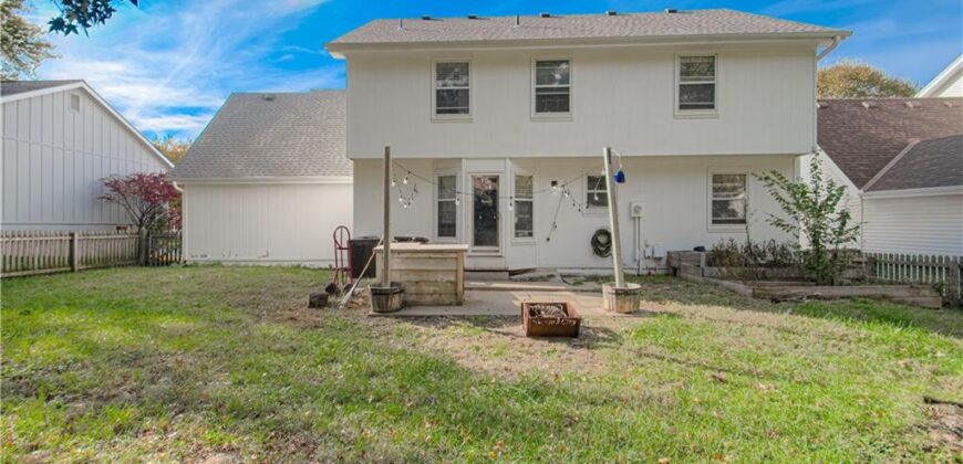 Homes for Sale in Liberty, MO 64068 | 1323  Amesbury Avenue