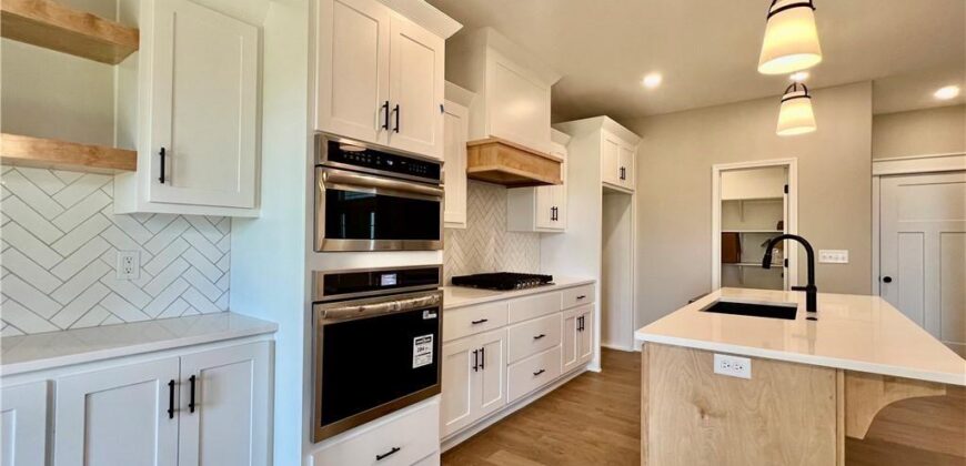 Homes for Sale in Liberty, MO 64068 | 1913  Longview Drive