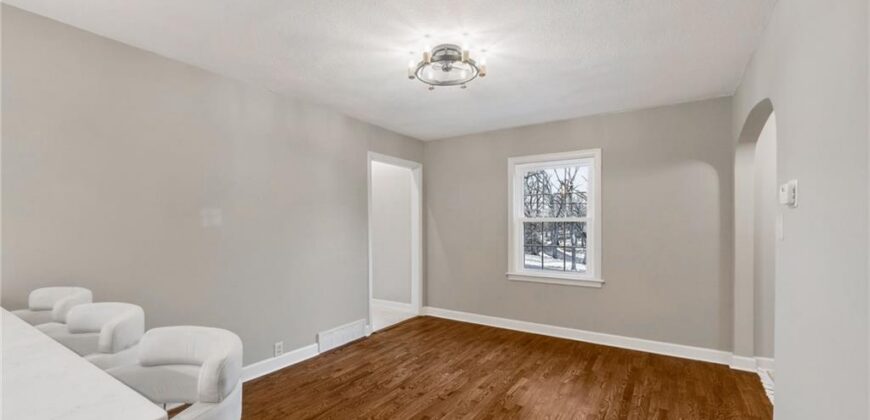 Homes for Sale in Kansas City, MO 64118 | 900 NE Barnes Avenue