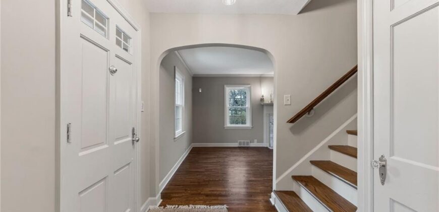 Homes for Sale in Kansas City, MO 64118 | 900 NE Barnes Avenue