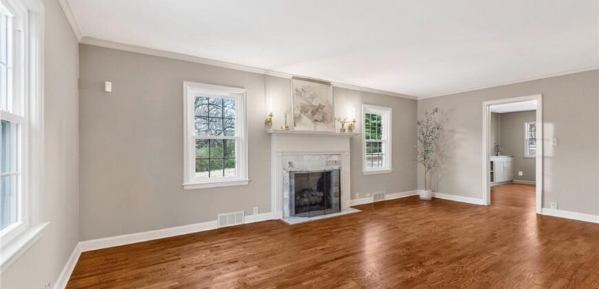 Homes for Sale in Kansas City, MO 64118 | 900 NE Barnes Avenue