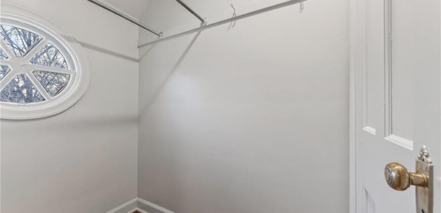 Homes for Sale in Kansas City, MO 64118 | 900 NE Barnes Avenue