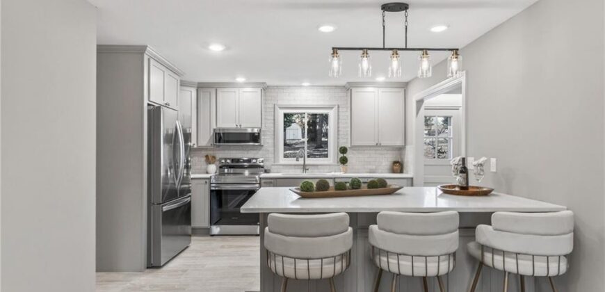 Homes for Sale in Kansas City, MO 64118 | 900 NE Barnes Avenue