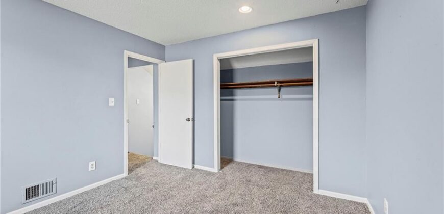 Homes for Sale in Liberty, MO 64068 | 1422  La Chateau Drive