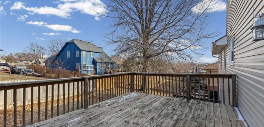 Homes for Sale in Liberty, MO 64068 | 1422  La Chateau Drive