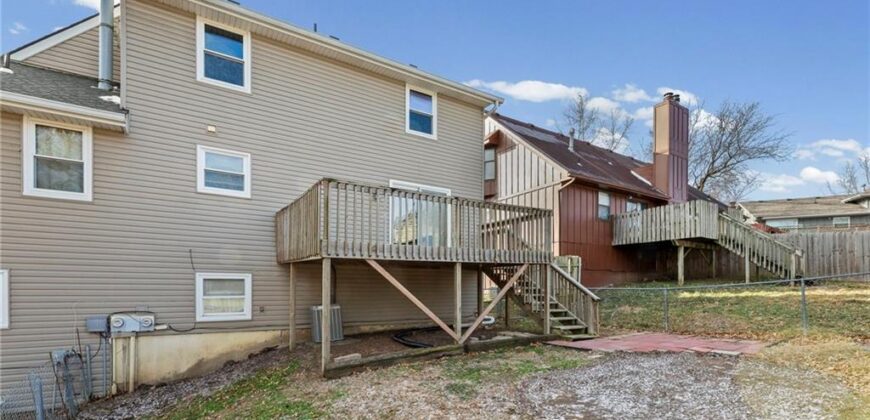 Homes for Sale in Liberty, MO 64068 | 1422  La Chateau Drive