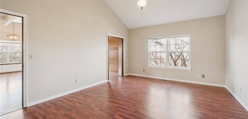 Homes for Sale in Gladstone, MO 64119 | 7044 N Askew Avenue