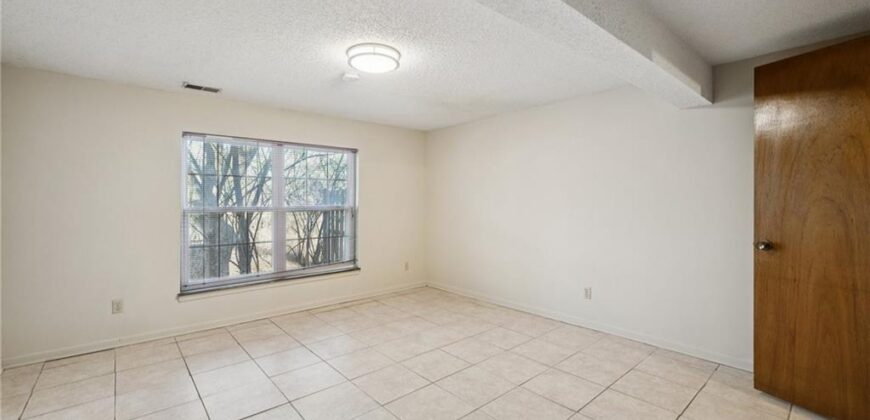 Homes for Sale in Gladstone, MO 64119 | 7044 N Askew Avenue