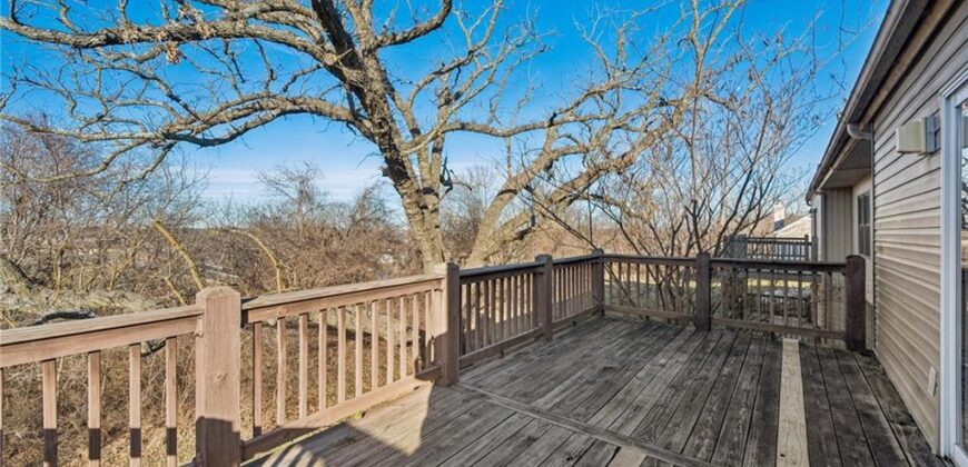 Homes for Sale in Gladstone, MO 64119 | 7044 N Askew Avenue