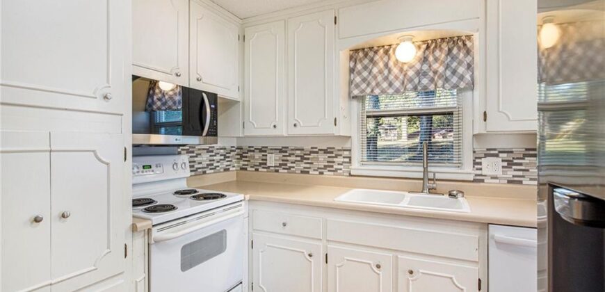 Homes for Sale in Kansas City, MO 64155 | 8420 N Virginia Avenue