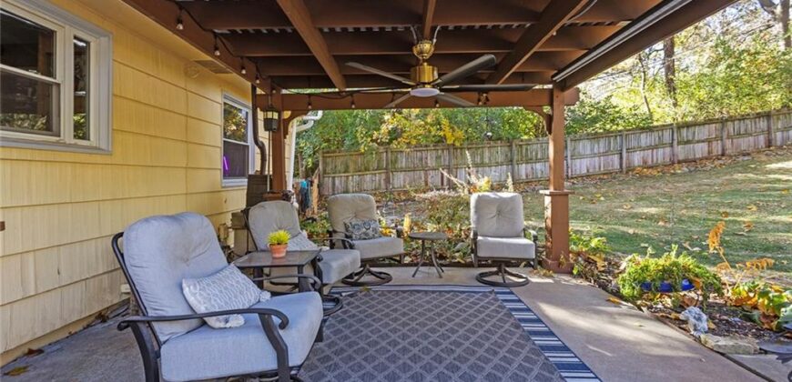 Homes for Sale in Kansas City, MO 64151 | 6204 N Robinhood Lane