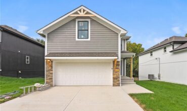 Homes for Sale in Kansas City, MO 64155 | 11222 N Oak Trafficway