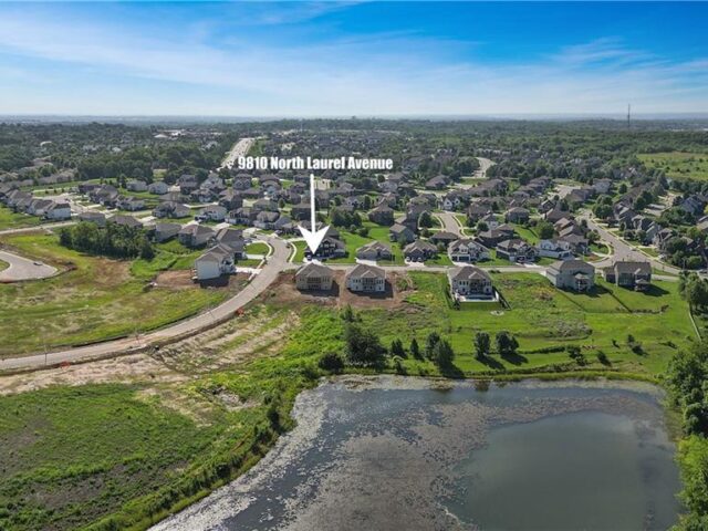 Homes for Sale in Kansas City, MO 64157 | 9810 N Laurel Avenue