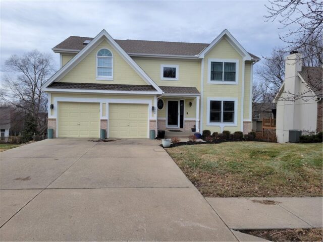 Homes for Sale in Kansas City, MO 64151 | 8008 N Chatham Avenue