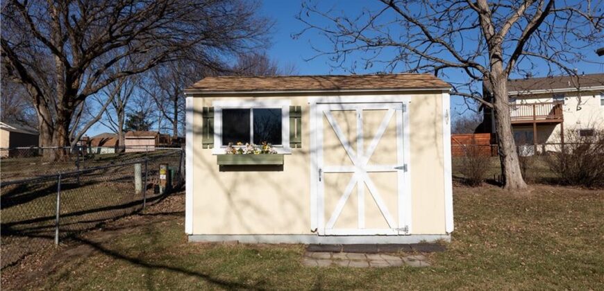 Homes for Sale in Kansas City, MO 64152 | 7406 NW Belvidere Parkway