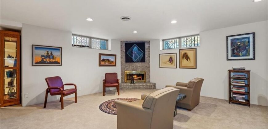 9800 N Revere Avenue, Kansas City, MO 64154